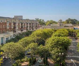 Apartments For Rent In Arlington Va 1374 Rentals Apartmentguide Com