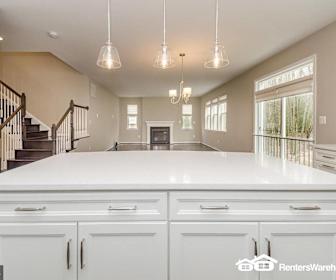 323 Daleview Dr, Glen Burnie, MD