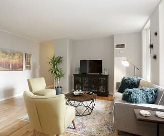 living room with TV, Sheridan Plaza