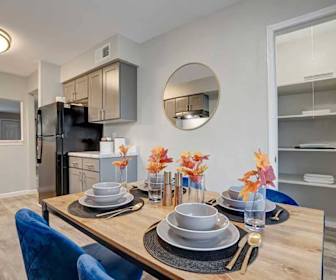 78 Sample Apartments on shepherd houston for Small Space