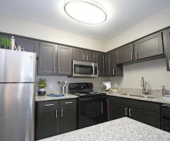 Apartments For Rent In University Of Alabama Huntsville Al 138 Rentals Apartmentguide Com