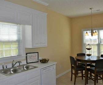 47 New Creedmoor apartments raleigh nc for Small Room