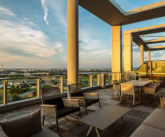 Luxury Apartments For Rent In Crystal City Shops Arlington