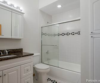 4 Bedroom Apartments For Rent In Old Town Chicago Illinois 10 Rentals