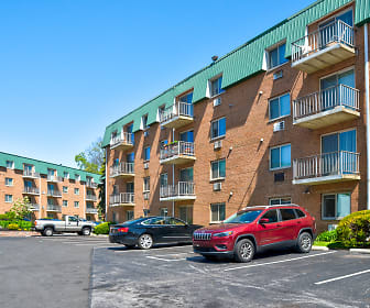 Merion Trace Apartments, Upper Darby Senior High School, Drexel Hill, PA