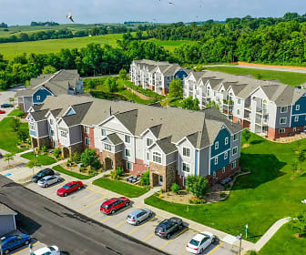 aerial view, Colonial Pointe