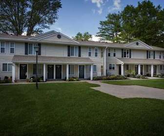 Apartments For Rent In Gordon Heights Ny 95 Rentals Apartmentguide Com