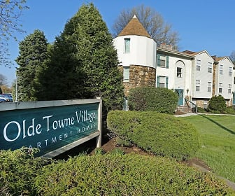 Olde Towne Village, Clarksville Senior High School, Clarksville, IN