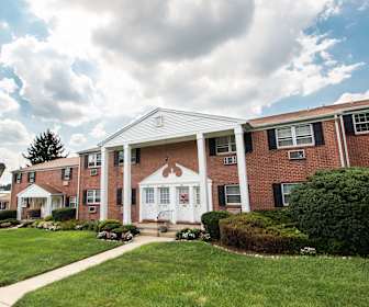 Apartments Under 900 In Voorhees Nj Apartmentguide Com