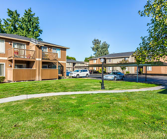 Riverbank Apartments, San Joaquin Delta College, CA