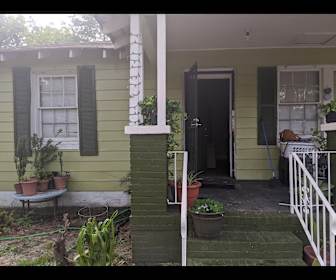 Screenshot_20230319_081135_Photos (1).jpg, 1059 Macon Avenue