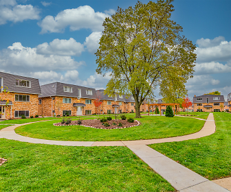 Courtyards on the Park, Morton Grove, IL