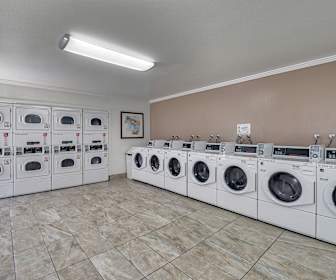 Bay Terraces Apartments For Rent 196 Apartments San Diego Ca Apartmentguide Com