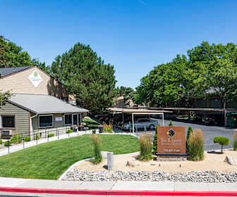 Meadowood Meadowood End Townhome Redding Apartment Homes