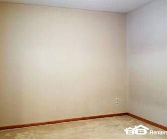 64 Crown Pointe Curve, 54016, WI