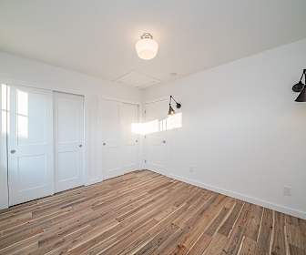 511 Micheltorena Street, Oakwood, CA