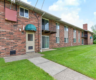 Ellacott Parkway Apartments, Warrensville Heights Middle School, Warrensville Heights, OH