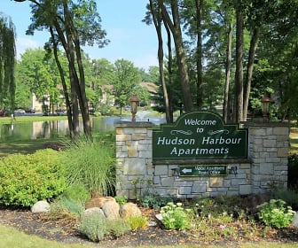 Hudson Harbour Apartments, Marist College, NY