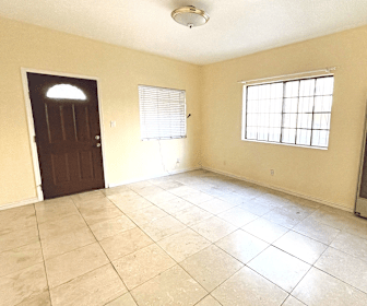 33 West, Baldwin Hills, CA