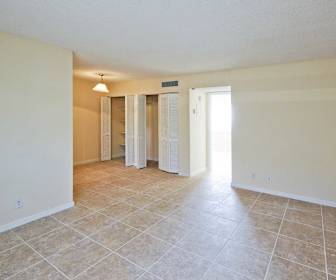 Apartments For Rent In Hillsboro Beach Fl 282 Rentals Apartmentguide Com