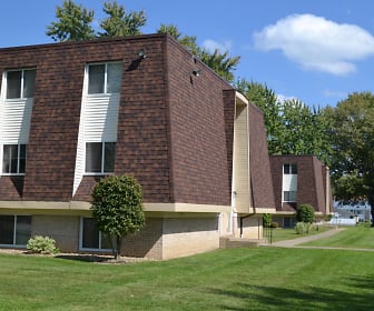 Penn Grove Colony Apartments, Grove City, PA