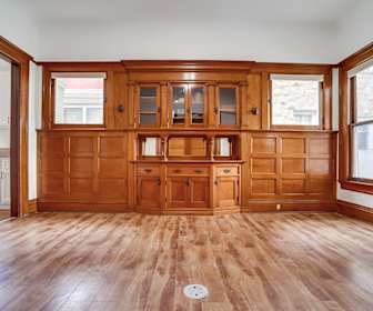Living Room 4 (2).jpg, 1180 West Adams Boulevard