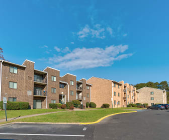 Mallard Courts Apartments, Fort Belvoir, VA