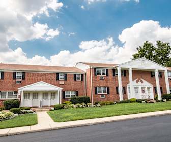 Apartments Under 900 In Voorhees Nj Apartmentguide Com
