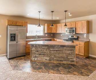 Luxury Apartment Rentals In Dickinson Nd