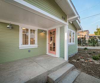 511 Micheltorena Street, Oakwood, CA