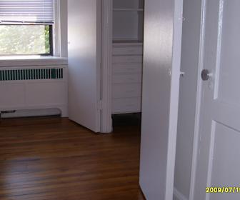 Apartments Under 1300 In Jersey City Nj Apartmentguide Com