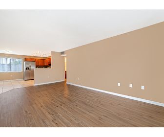 61 Cheap Apartments near curry ford Living Room