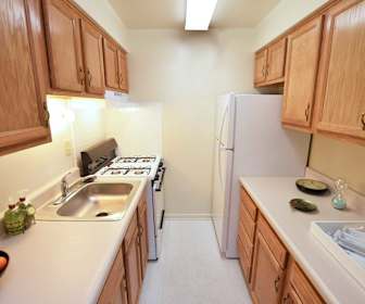 Apartments Under 1100 In Baltimore Md Apartmentguide Com
