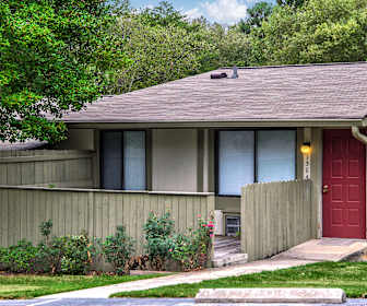Apartments Under 700 In Riverdale Ga Apartmentguide Com