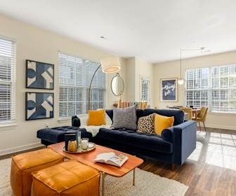 93  Apartment complex in saugus Prices
