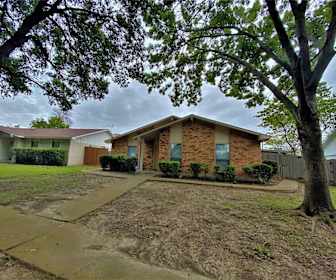 5843 Royal Crest Dr Dallas Tx 75230 Mls 14293635 Redfin