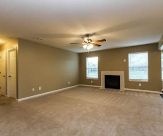 1412 Fall Ridge Dr, Indiana