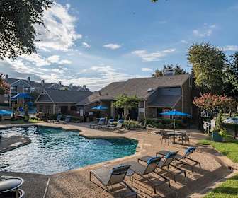 Bear Creek At Harwood Apartments Euless Tx 76039
