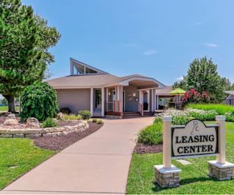 Apartments For Rent In Colwich Ks 353 Rentals Apartmentguide Com