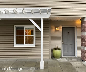 175 1st Place NW Unit 107, Providence Point, Issaquah, WA