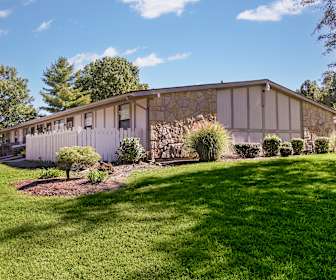 Springwood Apartments, Austintown, OH