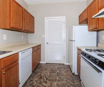 Apartments For Rent In Lakewood Nj 74 Rentals Apartmentguide Com