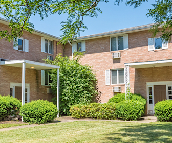Lake Cable Village Apartments, Lake Cable Elementary School, Canton, OH