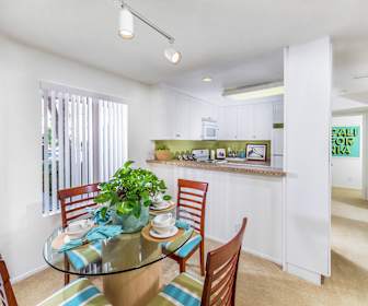 Apartments for Rent in Irvine CA 1196 Rentals ApartmentGuide com