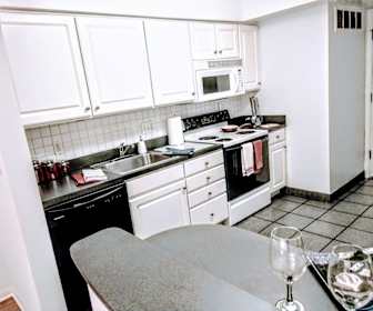 Apartments For Rent In Shaker Heights Oh 175 Rentals Apartmentguide Com