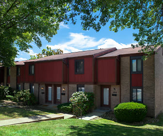 Monroeville Apartments at Deauville Park, Springdale, PA