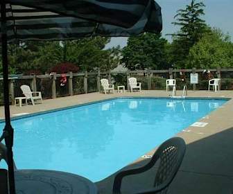 Capitol Commons, Savoy Court, Lansing, MI