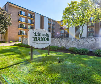 Lincoln Manor Apartments of Wadsworth, Isham Elementary School, Wadsworth, OH