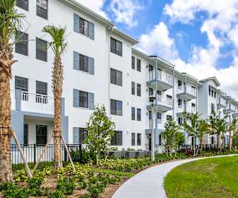 Apartments For Rent In Golden Gate Fl 272 Rentals Apartmentguide Com