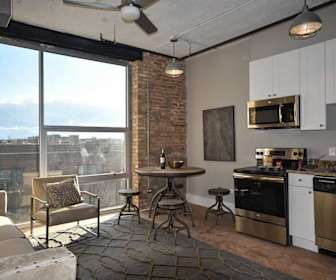 Pet Friendly Apartments For Rent In Lakeview Chicago Illinois Apartmentguide
